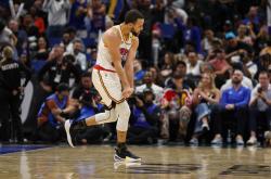 -马刺轻取猛龙，库里点燃赛场