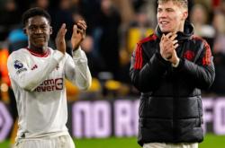 LOL决赛-曼联鏖战阿根廷，贝林厄姆统治全场