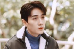 英雄联盟总决赛直播-四粒绝望雨滴，迪亚斯唯一清醒，将一场混沌大雨变成中国足球的葬礼