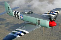 LOL赛事-跨越太平洋的篮球交响，当布克的47分成为东方夜幕下最精准的诗行