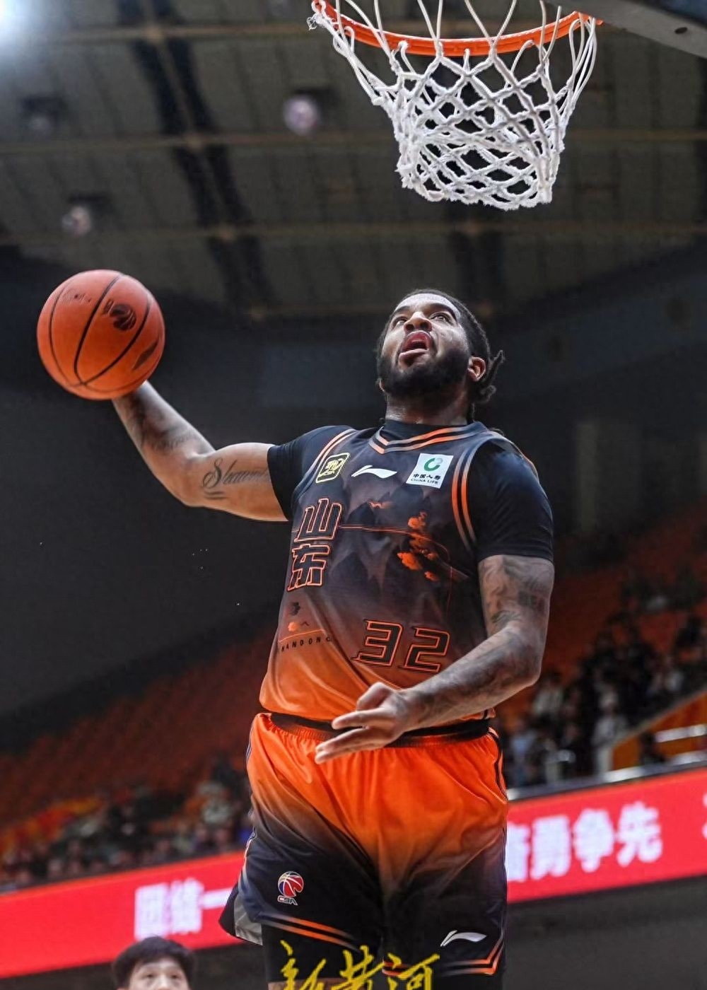 江苏男篮迎来考验,期待全队拼搏 江苏男篮迎来考验,期待全队拼搏