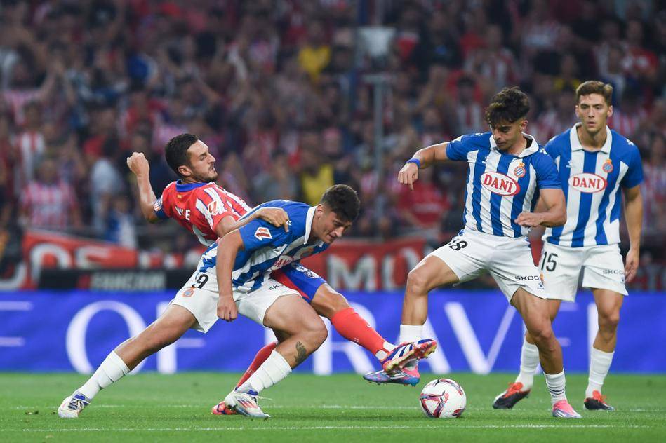 皇家社会客场绝杀,豪取三分的简单介绍 皇家社会客场绝杀,豪取三分的简单介绍