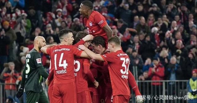 沙尔克客场不敌对手,遭遇连败 沙尔克客场不敌对手,遭遇连败