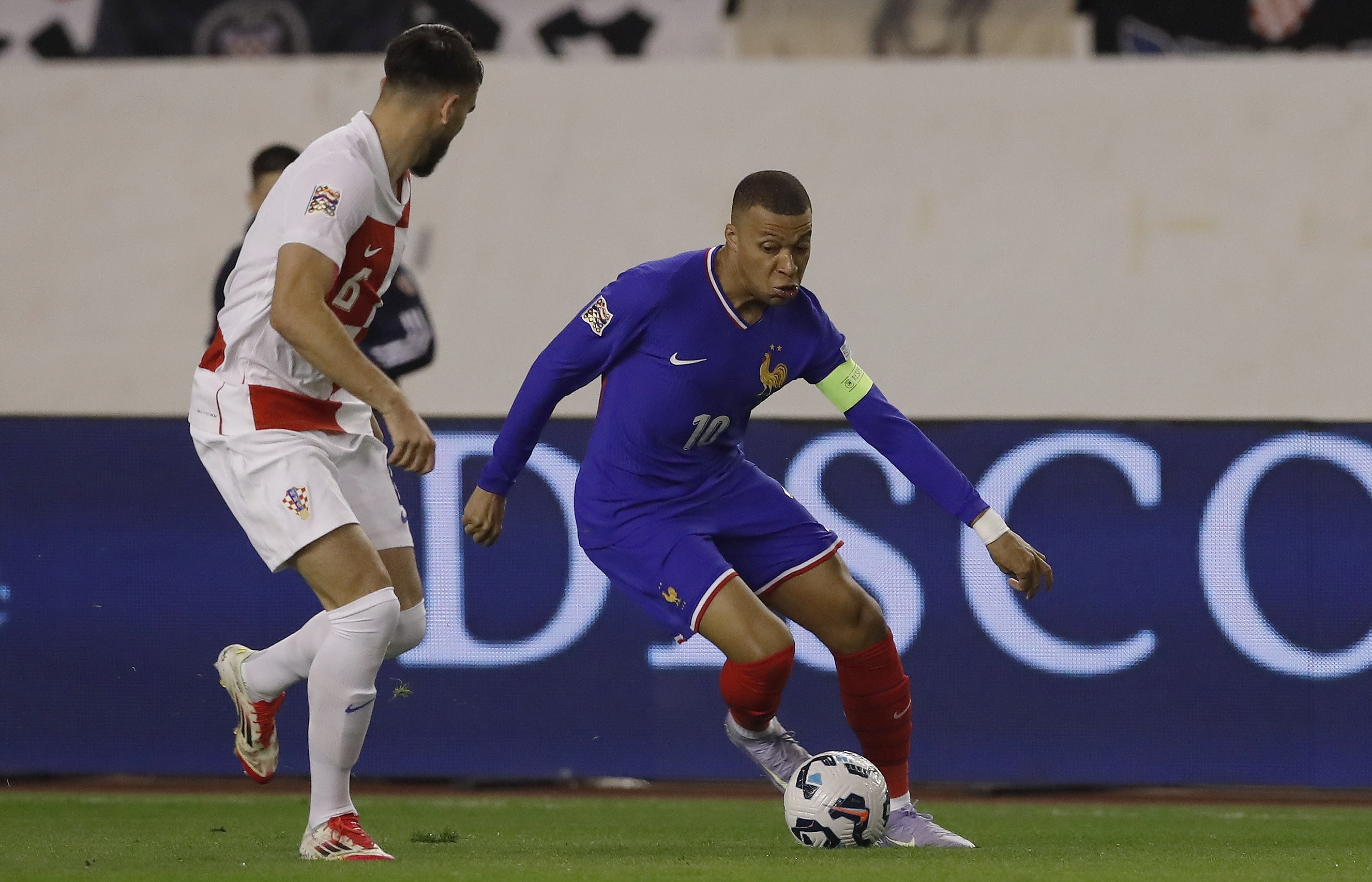 包含比利时队挺进欧国联半决赛,克罗地亚无缘的词条 包含比利时队挺进欧国联半决赛,克罗地亚无缘的词条