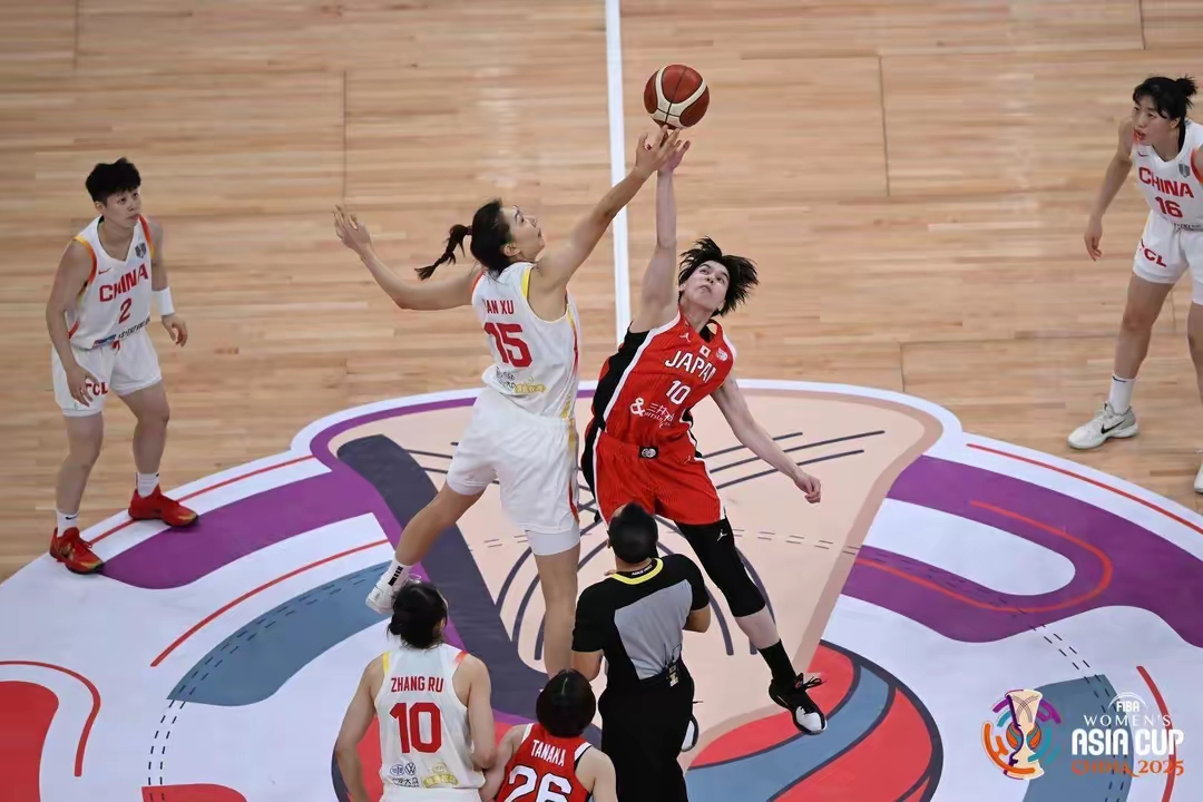 山东女篮凭借团队合作,取得胜利 山东女篮凭借团队合作,取得胜利