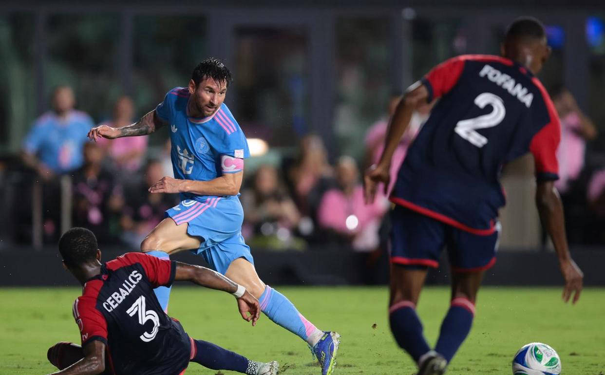 包含里昂球员送出漂亮助攻,助队友破门得分的词条 包含里昂球员送出漂亮助攻,助队友破门得分的词条