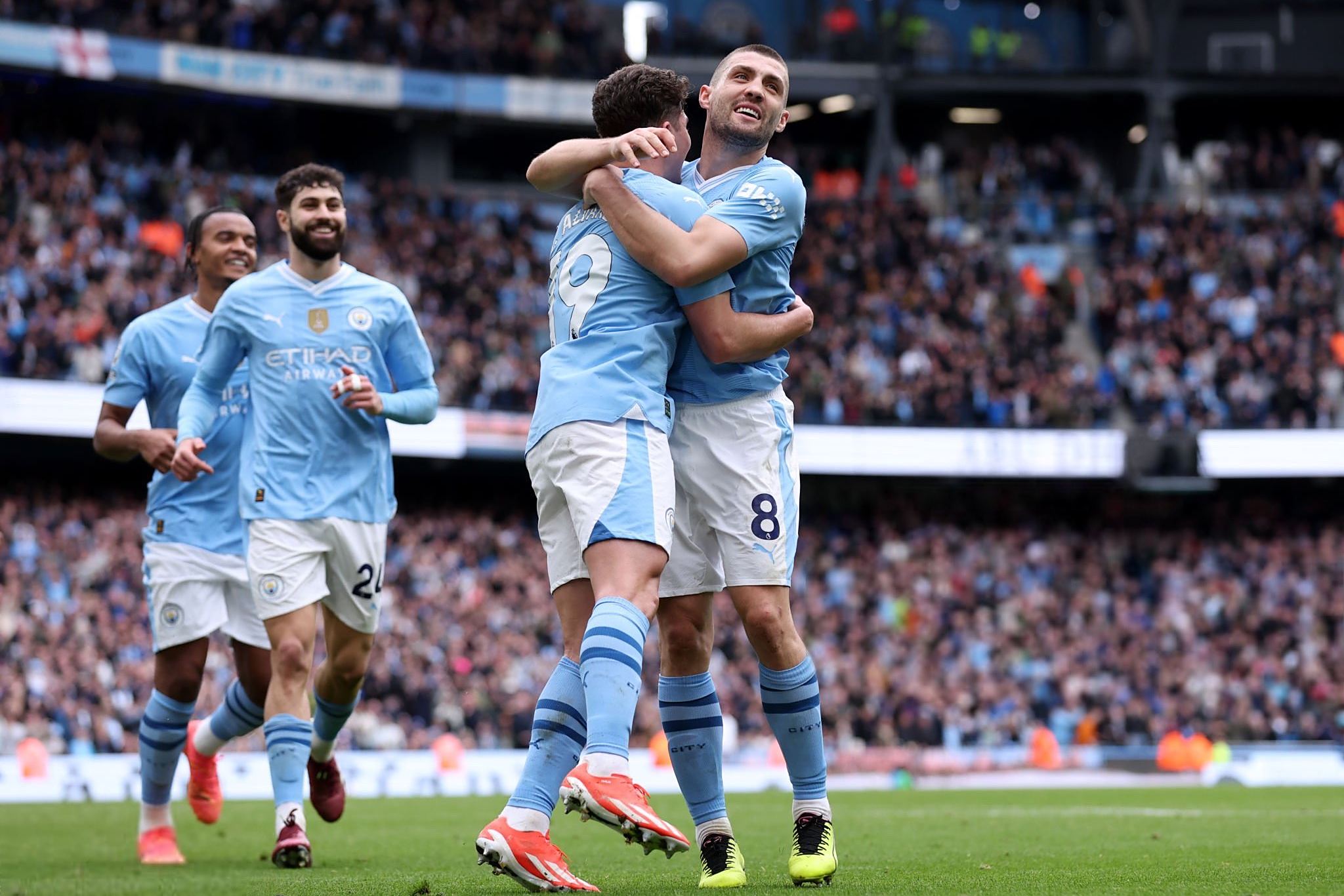 曼城大胜布莱顿开启三连胜之旅