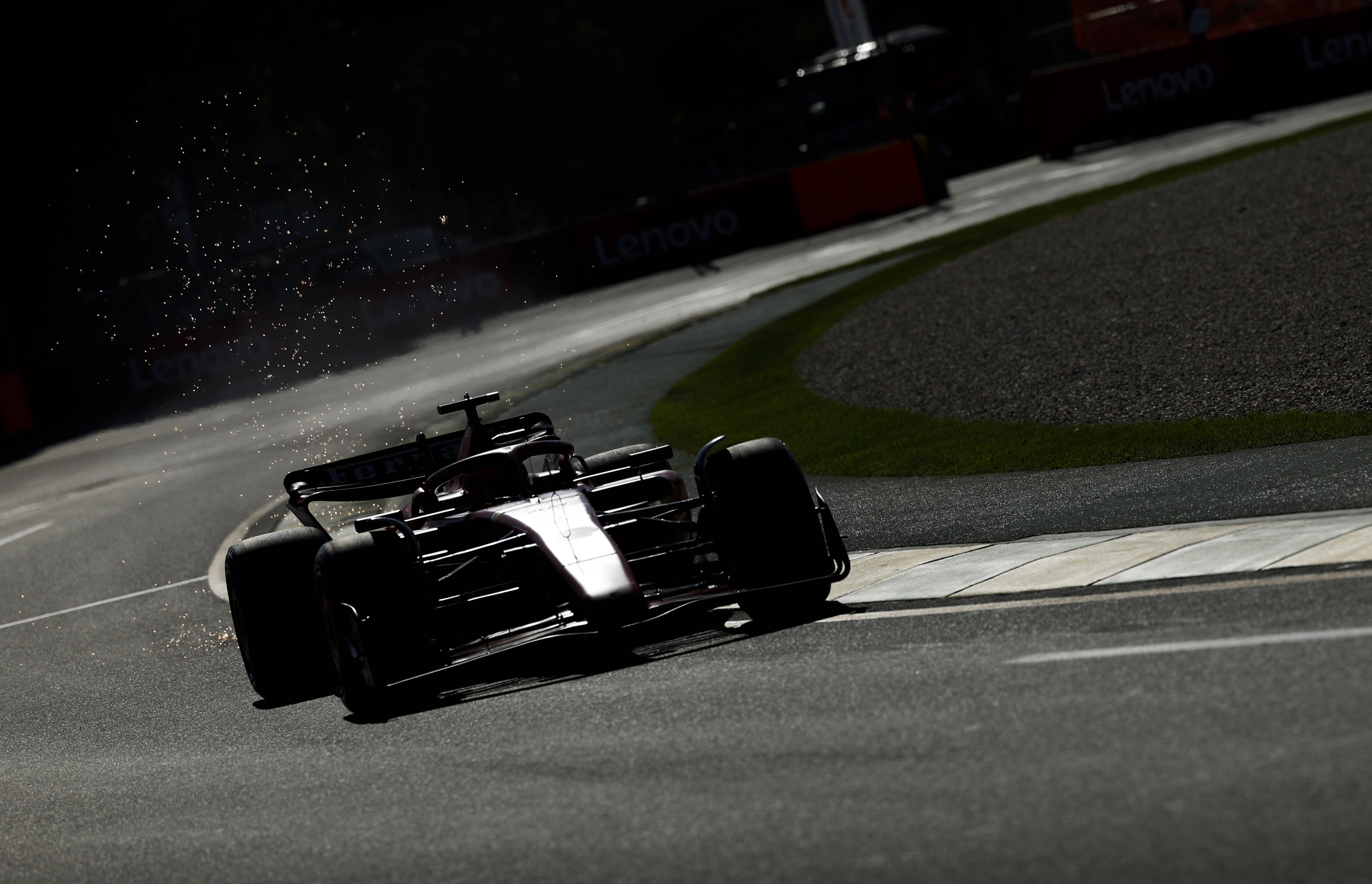 索伯车队横扫威廉姆斯，佩雷兹惊艳四座