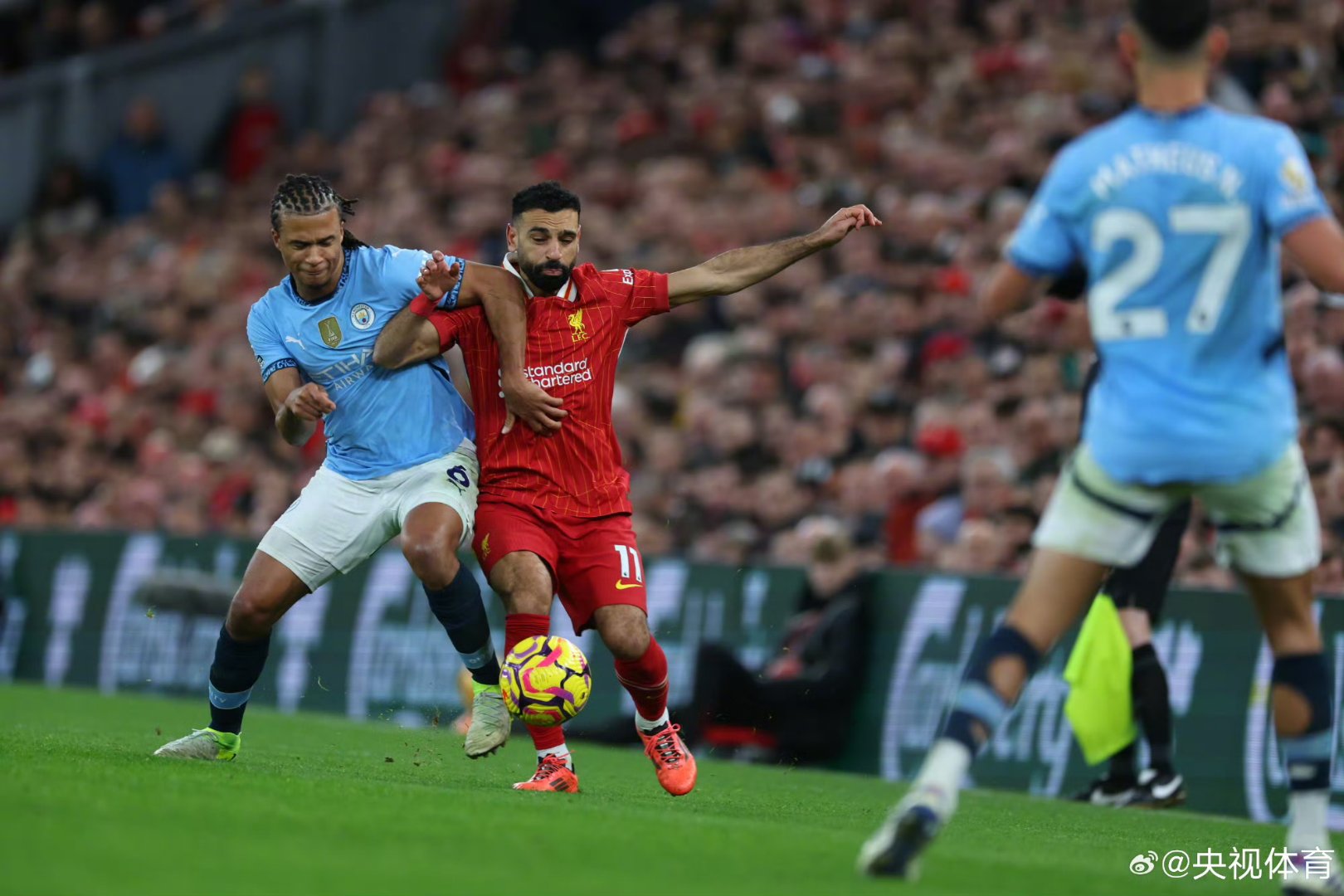 英格兰完胜阿森纳，阿圭罗关键制胜