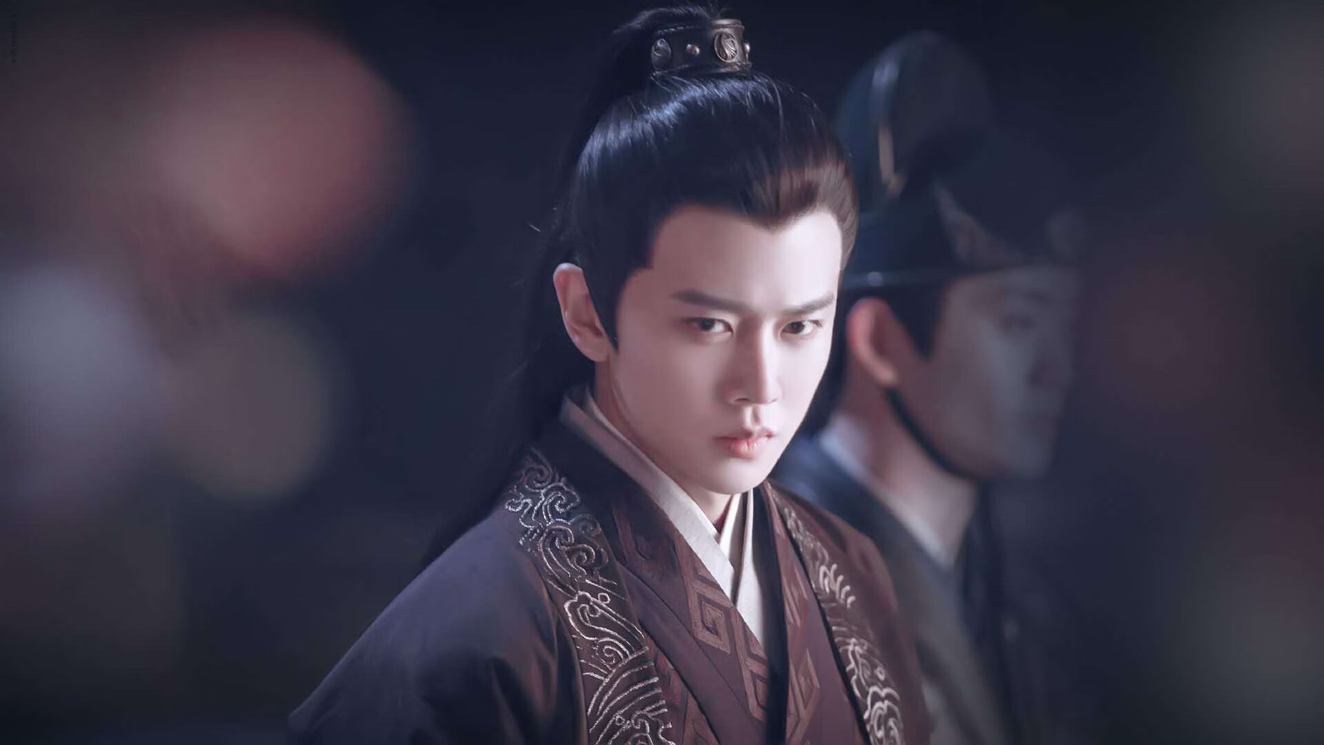 防守的胜利，新疆锁死马刺之夜，霍勒迪在德甲书写关键先生传奇