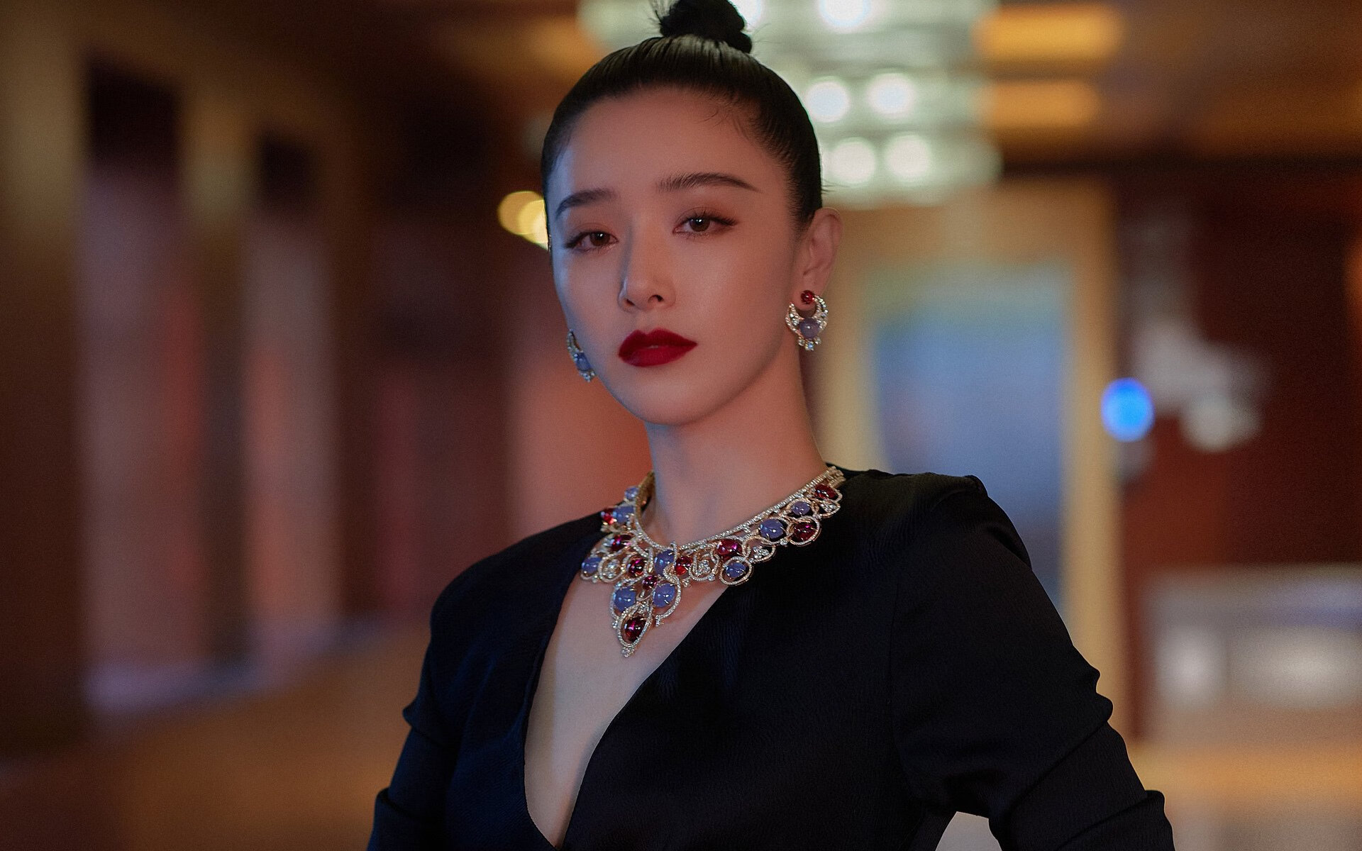 当东方节奏遇上美式风暴,恩比德数据核爆背后的篮球文明对话