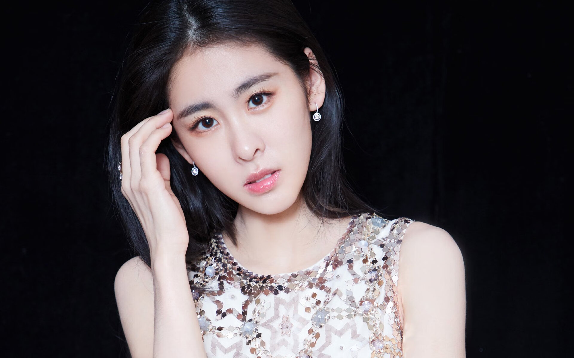 破界之战,新疆男篮虚拟巅峰对决碾压活塞,利拉德乾坤一掷定江山