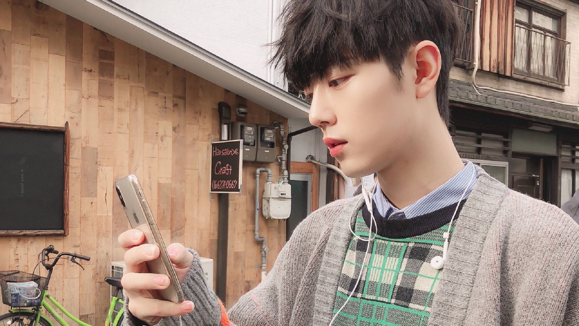 从替补到救世主,阿尔瓦雷斯一箭穿心,曼城险胜罗马晋级八强