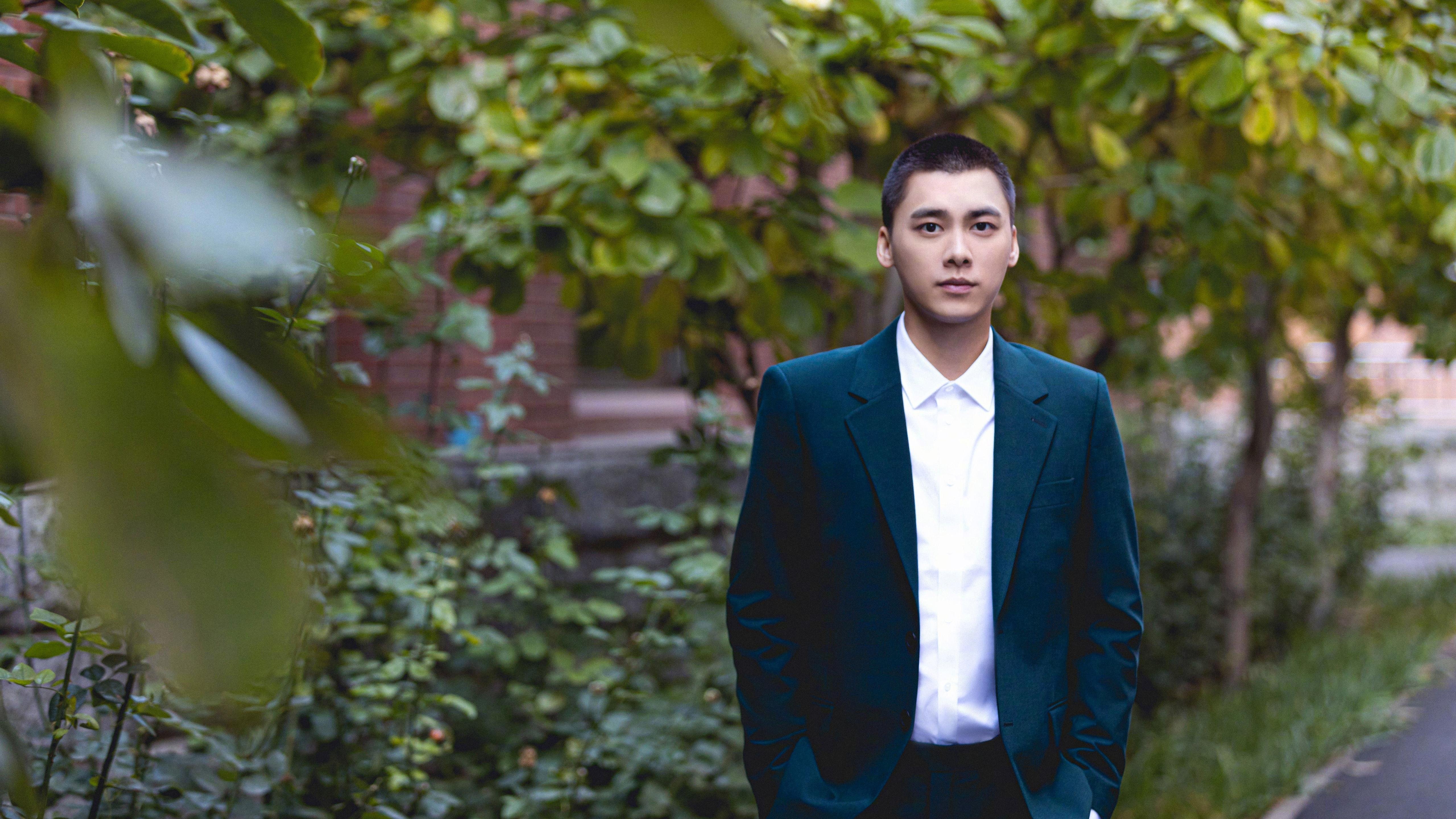 这是一篇根据您的要求创作的深度分析文章。标题力求兼具新闻冲击力与文学张力，内容则围绕唯一性展开，从历史、战术、个人英雄主义三个维度进行构思